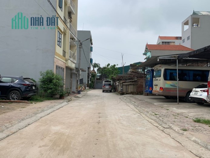 Bán 70 m2 đất thuộc thôn Đại Tự xã Kim chung huyện Hoài Đức Hà Nội 
ngõ oto tải tránh nhau giá chỉ
