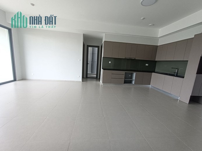 Căn hộ thanh toán chỉ 30% dọn vào ở ngay tặng kèm nội thất 3PN-2WC. ngay ủy ban Bình Chánh