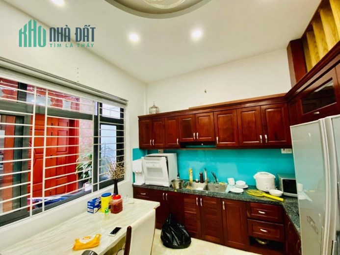 Hiếm Bành Văn Trân - Tân Bình - 50m2 - 3 tầng Mới BTCT