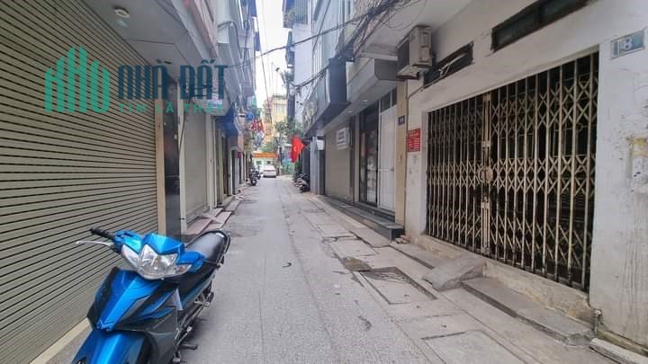 Bán Nhà Đội Cấn 56/60m2 x 3 tầng, 4 phòng ngủ, cách 1 nhà ra Phố, ô tô đỗ cổng, giá chó các nhà đầu