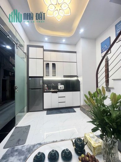 MẶT NGÕ THÔNG KINH DOANH BUÔN BÁN ONNINE,GIÁ:2.78 TỶ - PHỐ XÃ ĐÀN TRUNG TÂM ĐỐNG ĐA - GẦN PHỐ GẦN