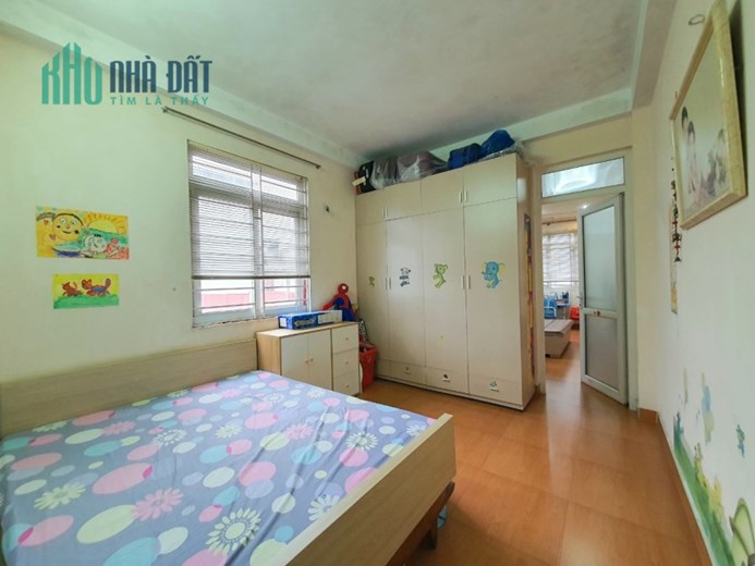Bán nhà mặt ngõ Lạch Tray kinh doanh tốt,  33m 3 tầng 3 ngủ GIÁ 3.45 tỉ