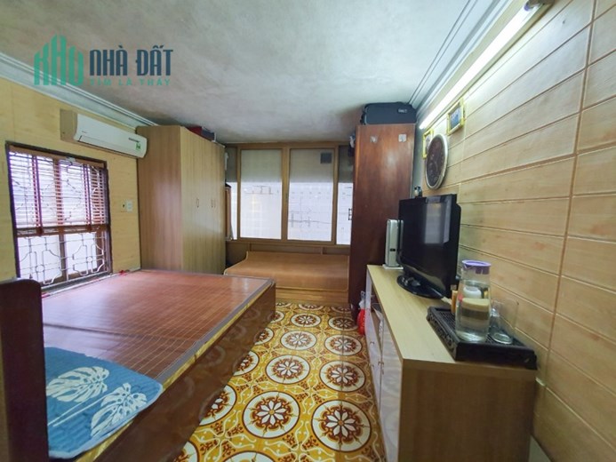 Bán nhà mặt ngõ Lạch Tray kinh doanh tốt,  33m 3 tầng 3 ngủ GIÁ 3.45 tỉ