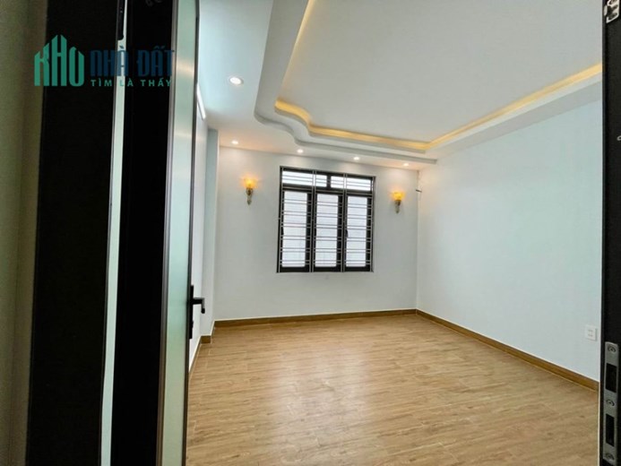 Bán nhà Đình Đông ngõ nông, 42m 4 tầng GIÁ 2.68 tỉ full nội thất