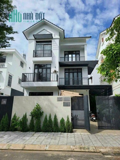 CHỦ ĐỊNH CƯ NƯỚC NGOÀI CẦN BÁN GẤP CĂN BIỆT THỰ