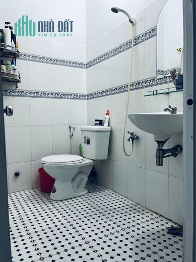 Bán Nhà Tỉnh Lộ 10, Bình Trị Đông, Bình Tân, 4 Tầng, Ở Ngay, Hẻm Xe Hơi, Chỉ 2 Tỷ