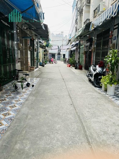 Bán Nhà Tỉnh Lộ 10, Bình Trị Đông, Bình Tân, 4 Tầng, Ở Ngay, Hẻm Xe Hơi, Chỉ 2 Tỷ