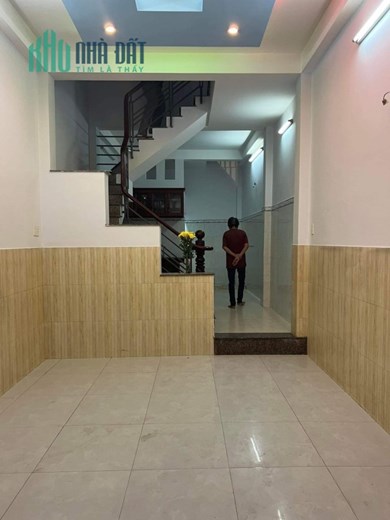 Bán Gấp Nhà Tân Sơn Nhì Tân Phú 40 m2,HXH Cách mặt tiền 20m, 2 Tầng 3 tỷ4