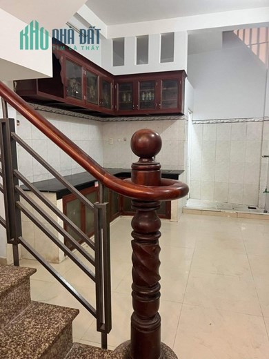 Bán Gấp Nhà Tân Sơn Nhì Tân Phú 40 m2,HXH Cách mặt tiền 20m, 2 Tầng 3 tỷ4