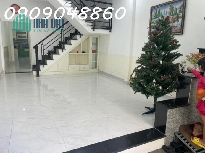 Bán nhà hẻm xe hơi sát mặt tiền Cao Thắng Quận 10