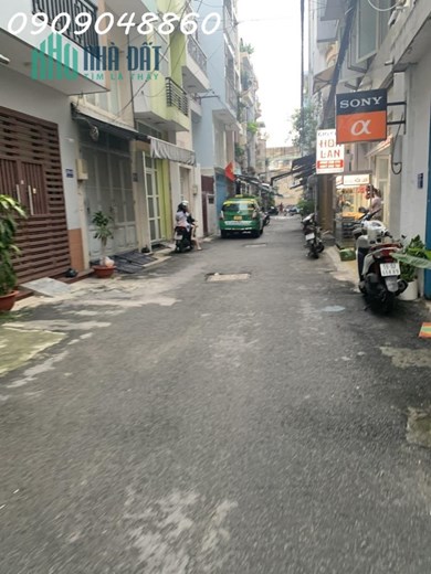 Bán nhà hẻm xe hơi sát mặt tiền Cao Thắng Quận 10
