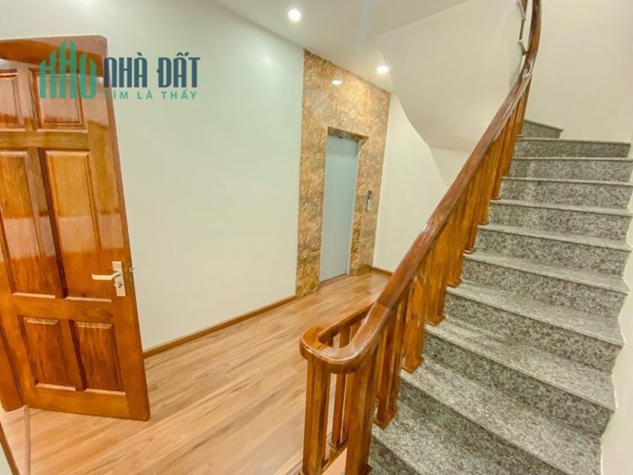 Mới Kính Coong. Bán nhà Vương Thừa Vũ, Thanh Xuân. 40m2 x 7 Tầng. Ô TÔ. THANG MÁY. Hơn 7 Tỷ.
