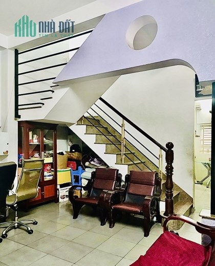 Bán nhà ngay Chợ Thiếc - Phó Cơ Điều, Lê Đại Hành, 55m2, nở hậu 5.1m, 3T - 4PN, 6.6 tỷ