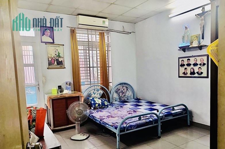 Bán nhà ngay Chợ Thiếc - Phó Cơ Điều, Lê Đại Hành, 55m2, nở hậu 5.1m, 3T - 4PN, 6.6 tỷ