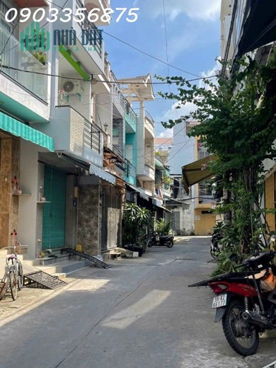 NGÔ GIA TỰ QUẬN 10- 60M-3TẦNG-HẺM BA GÁC-NHÀ NÁT-TIỆN XÂY MỚI NHỈNH 5TỶ
