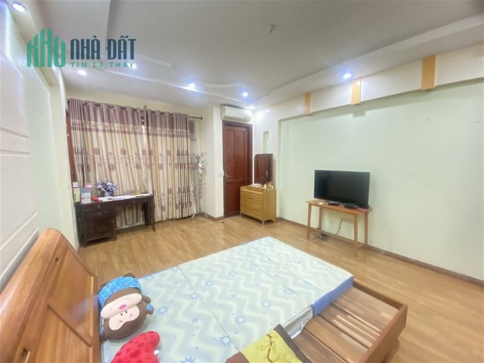 Bán Nhà Phố Đường Láng Quận Đống Đa. 52m Xây 5 Tầng Mặt Tiền 4.3m Nhỉnh 11 Tỷ. Cam Kết Ảnh Thật Mô