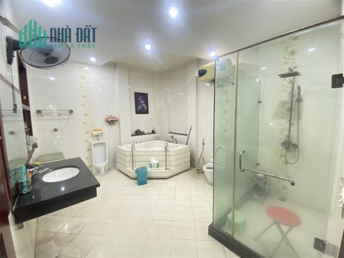 Bán Nhà Phố Đường Láng Quận Đống Đa. 52m Xây 5 Tầng Mặt Tiền 4.3m Nhỉnh 11 Tỷ. Cam Kết Ảnh Thật Mô