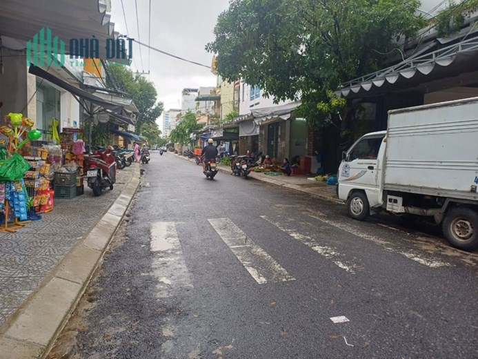 MẶT TIỀN ĐẸP 3 TẦNG Ở NGAY TT HẢI CHÂU, HÒA CƯỜNG BẮC GIÁ 5.x TỶ