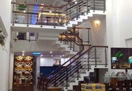 NHÀ ĐẸP 3 TẦNG NGAY GẦN DÃY VILLA, CÔNG VIÊN VEN SÔNG – 3 BƯỚC RA ĐƯỜNG MINH MẠNG.