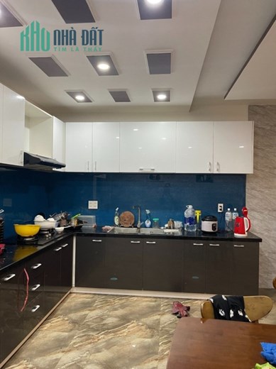 NHÀ ĐẸP 3 TẦNG NGAY GẦN DÃY VILLA, CÔNG VIÊN VEN SÔNG – 3 BƯỚC RA ĐƯỜNG MINH MẠNG.