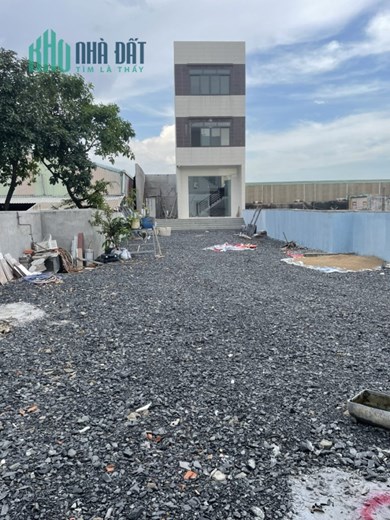 Cho thuê 2 căn nhà MT Quốc Lộ 50 Bình Hưng, 600m 120tr/th. Lh:0986225711