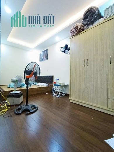 BÁN NHÀ LONG BIÊN 2 TỶ3 -LÔ GÓC-DÂN XÂY Ở SƯỚNG- GẦN AEON MALL LONG BIÊN.