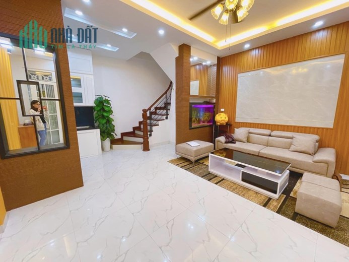 Nhà phố Láng Hạ ,mới đẹp lung linh  lô góc,ở Sướng ,38  m- 4.9 tỷ