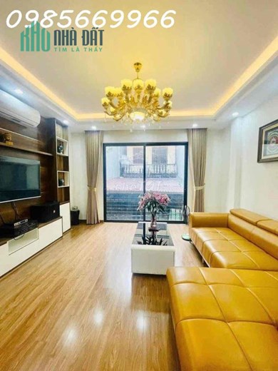 Nhà phố Đường Láng ,Thật 100% ở Sướng ,40  m- 4.7 tỷ