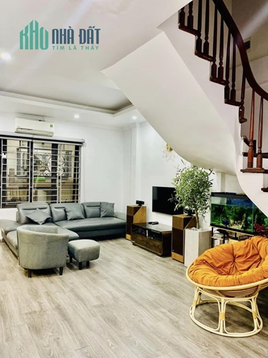 CẦN BÁN NHÀ PHỐ 8/3-MẶT NGÕ THÔNG-5M RA ÔTÔ-KINH DOANH-LÔ GÓC-Ở NGAY-45M 6xTỶ