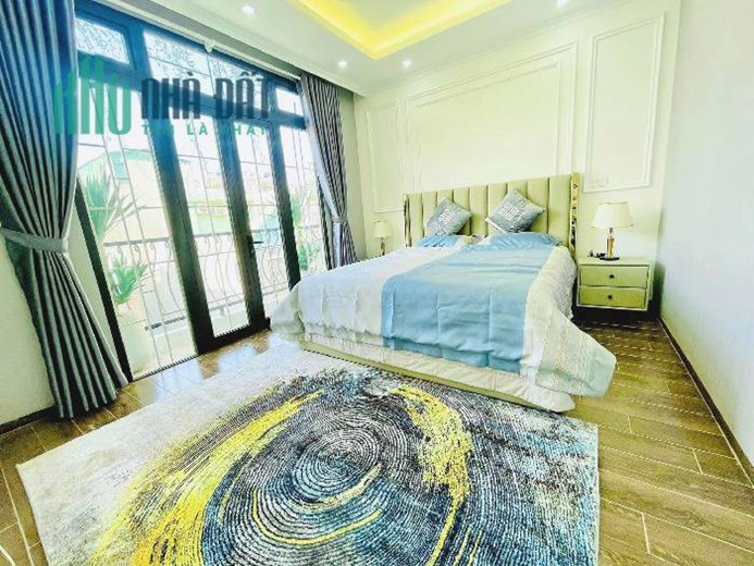 TRUNG TÂM THANH XUÂN-PHÂN LÔ QUÂN ĐỘI-3 BƯỚC CHÂN RA PHỐ 62M NHỈNH 9TY