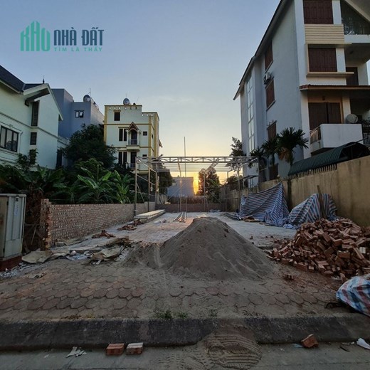 55m2 đất mặt ngõ phố Ngô Xuân Quảng, Trâu Quỳ, GL HN. Ô tô thông. 3 tỷ x.
