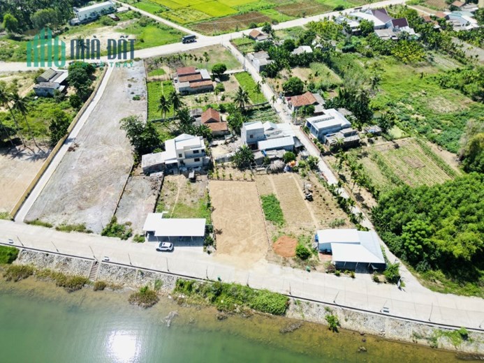Bán đất Mặt tiền View Sông Vệ Mộ Đức giá rẻ
