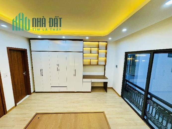 Bán nhà Văn Chương 40m 5T 10m ô tô gần hồ Linh Quang giá 5 tỷ