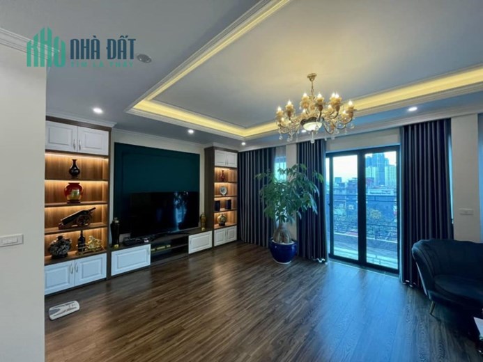 Bán nhà Hoàng Quốc Việt, Cầu Giấy, Phân Lô, Thang Máy, 86m2, MT: 7.4m. Giá 30 tỷ