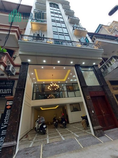 Bán nhà Hoàng Quốc Việt, Cầu Giấy, Phân Lô, Thang Máy, 86m2, MT: 7.4m. Giá 30 tỷ