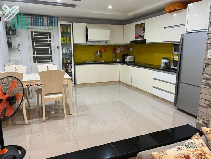 Bán nhà 3 tầng MT Nguyễn đức cảnh, phường thuận Phước, quận hải châu, Đà Nẵng.