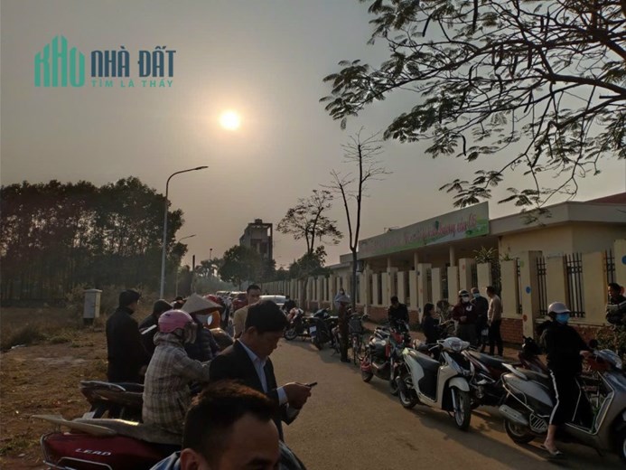 Duy nhất 125 m mặt tiền rộng 5 m Tái Định Cư  Bình Yên 
Hạ tầng đồng bộ - đường rộng thông thoáng