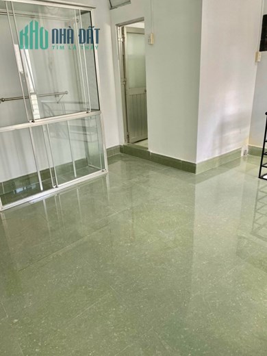 BÁN GẤP NHÀ F3 GV - NHỈNH 2 TỶ, DT 25M2 SỔ VUÔNG 3 TẦNG BTCT HOÀN CÔNG ĐỦ, KHU DÂN CƯ HIỆN HỮU