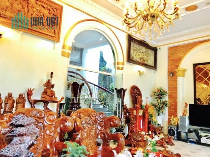 CUNG ĐIỆN HOÀNG GIA SÁT VÁCH QUẬN 7 CÓ 1-0-2 GÓC 2 MẶT TIỀN 187m2 NGANG 10M chỉ 42,5 tỷ