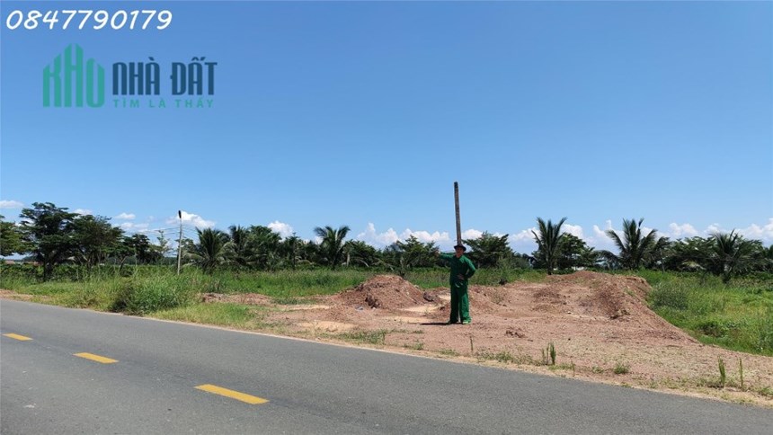 Gấp Đất Ngộp Giá Rẻ - View Đẹp, Tiện Ích Đầy Đủ!