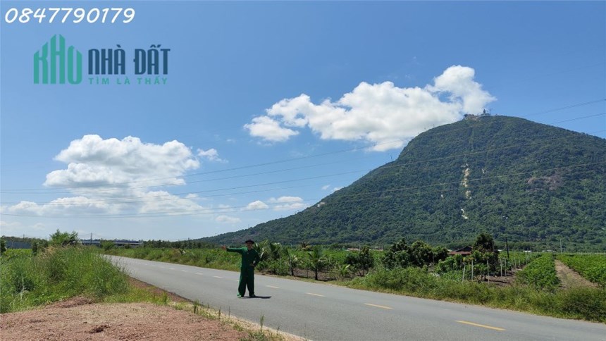 Gấp Đất Ngộp Giá Rẻ - View Đẹp, Tiện Ích Đầy Đủ!