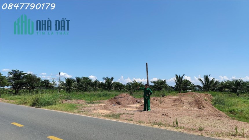 Gấp Đất Ngộp Giá Rẻ - View Đẹp, Tiện Ích Đầy Đủ!