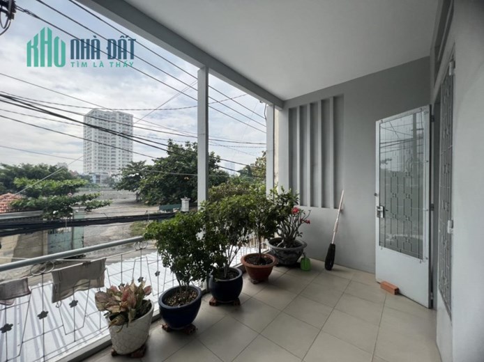 Mặt Tiền Tôn Thất Thuyết Q4 Diện Tích 90m2 Ngang 5.2M x18M View Sông Chỉ 17 Tỷ