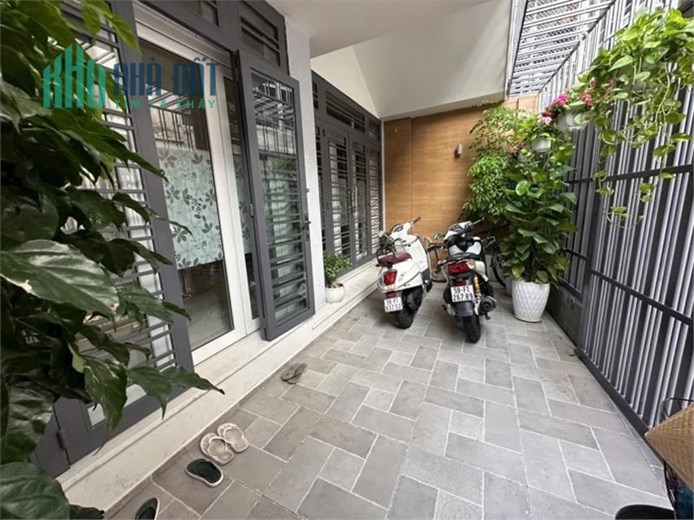 NHÀ SÁT CÔNG VIÊN NGANG 6.4M CỰC THOÁNG 5 TẦNG.NGAY TRUNG TÂM Q1. DTCN 115M2. CHỈ 29 TỶ. TẶNG TẤT