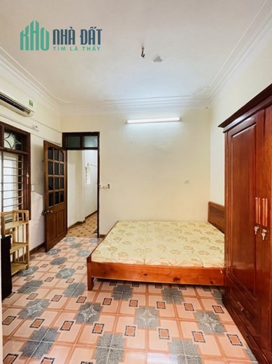 NGUYỄN TRÃI - LÔ GÓC - 50M2 X 4 TẦNG - MT 4M - NỞ HẬU ĐẸP - 4 NGỦ - NHỈNH 5 TỶ