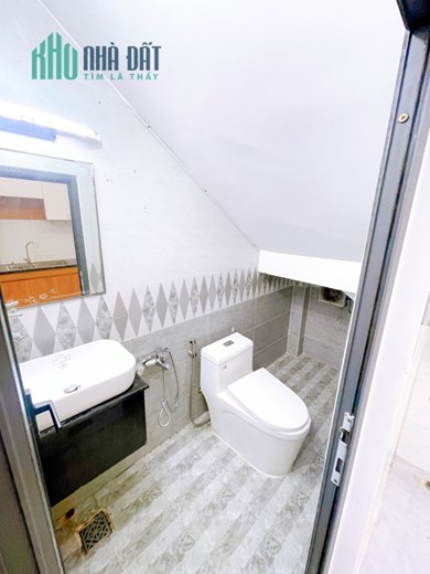 bán nhà hẻm xe  hơi 1/ hà huy giáp, Phường Thạnh Lộc,Quận 12