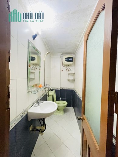 LÔ GÓC - NGUYỄN TRÃI - 50M2 X 4 TẦNG - MT 4M - SỔ NỞ HẬU - 4 PHÒNG NGỦ - NHỈNH 5 TỶ