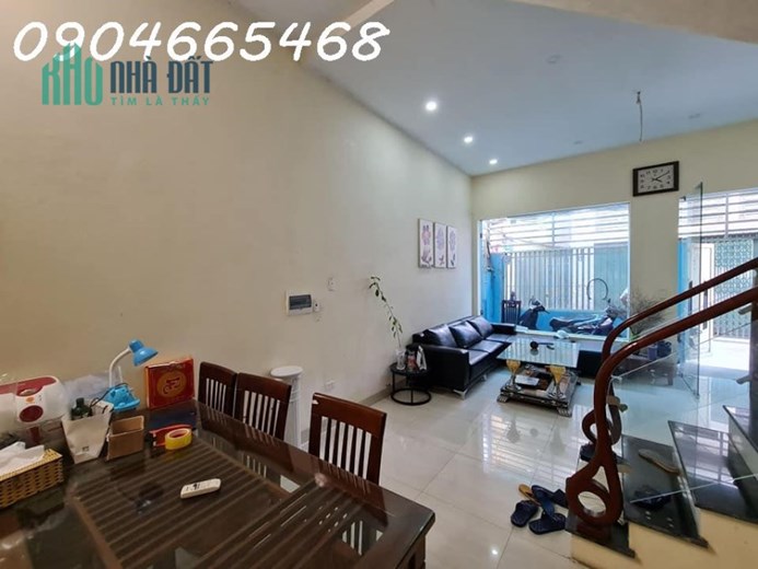 BÁN NHÀ PHỐ BỒ ĐỀ, QUẬN LONG BIÊN, MẶT NGÕ KINH DOANH, Ô TÔ TRÁNH.