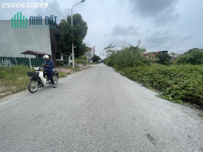 Đất mặt đường Lý Thái Tổ, TP Tuyên Quang Khu vực để ở hoặc kinh doanh rất tốt  Mặt tiền 5m x23m