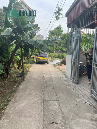 Nhỉnh tỷ -38m đất quận hà đông đường ô tô thông 
- diện tích 38m và 38,1m 
-2 lô liền nhau 
- cách
